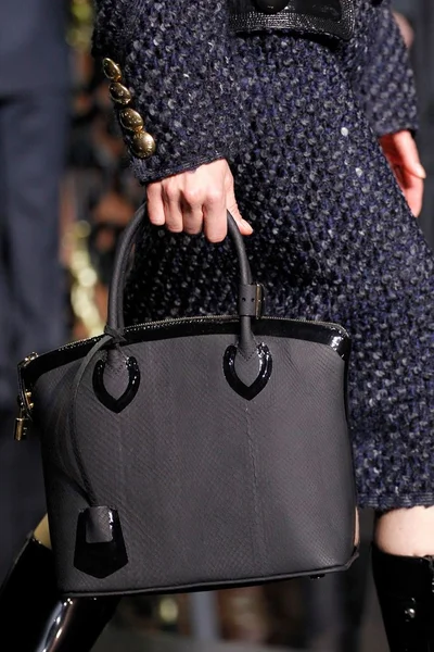Look 43